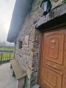 Casa Rural Maria de Isidro - Monasterio De Hermo