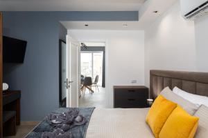 Modern 2BR Duplex Penthouse with Front Balcony and Large Terrace - Close to Saint Julians & Sliema