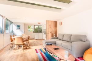 Appartements Charming house with garden - Near Paris : photos des chambres