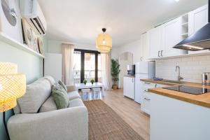 Holidays2Malaga Los Guindos 500 mts from Beach and Promenade - 3-gwiazdkowe hotele w mieście Malaga