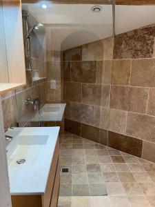 Maisons de vacances DREAM HOUSE in front of CHATEAU DE BEYNAC in Perigord , Dordogne : photos des chambres