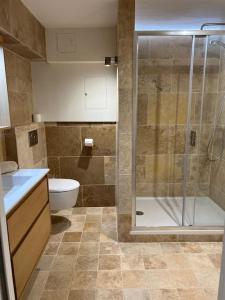 Maisons de vacances DREAM HOUSE in front of CHATEAU DE BEYNAC in Perigord , Dordogne : photos des chambres