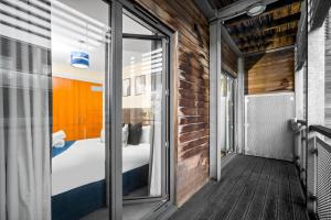 City Centre - Chinatown - Apartment - Balcony - Secure Parking - Fast WIFI - 39A