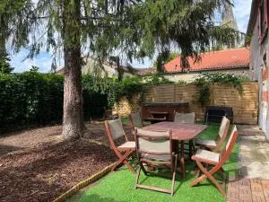 Charmante maison avec jardin - Casseneuil