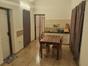 Zacks stone cottage