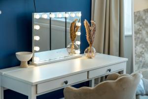 Lux 3BED Near Wembley With Parking By Oceana Group - Sleeps 8