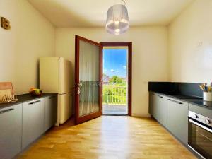 Villa Marina - Risveglio Vista Lago con Piscina