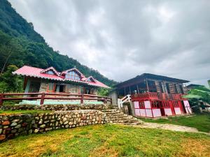 LungZhong Retreat Silk Route