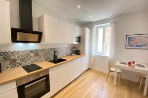 06AN - Beautiful apartment in the heart of Old Antibes