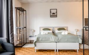 janu-homes - 3 Zimmer Apartment - 7 Betten, Lahnblick vom Rheinberg