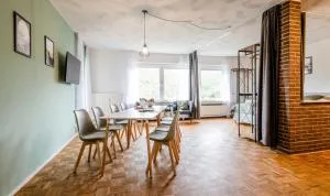 janu-homes - 4 Zimmer Apartment - 7 Betten, Lahnblick vom Rheinberg - Weyer