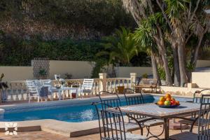 Villa Baladrar Way by Abahana Villas