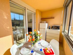 Coquet studio dans résidence avec piscine Sanary