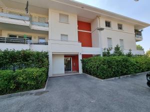 Appartements Mandelieu vacances RDC jardin, piscine, parking 2 chambres : photos des chambres