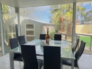 3 BR villa in Werribee near to Werribee CBD - Tarneit