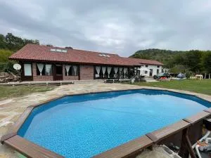 Къща за гости ДворЪ - Debnevo