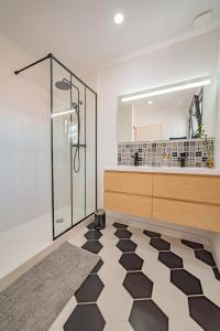 Villas LOFT avec espace spa et terrasse vue sur les toits : photos des chambres