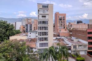 Balcón en Laureles, AC, Piscina, Estacionamiento 601