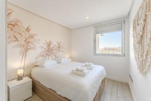 Ocean Garden Sunset View - Heated Pool - Lounge Area