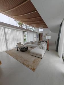 Villa In the Palm Garden