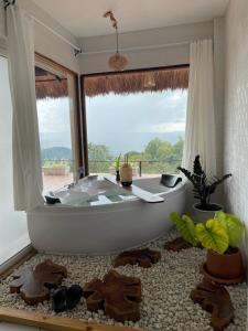 Gobgab Station room1