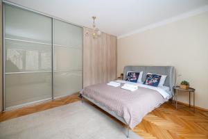 Central and Comfy 2 Bedroom Apartment by Reside Baltic
