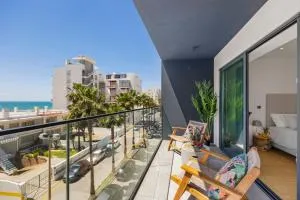 Stylish Modern Beachside Apartment with Pool & Seaview - Cavacos