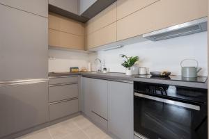 Premier Pest Side Apartment