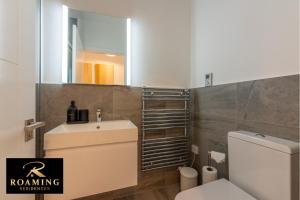 Sleeps 6 - Central - Free Secure Parking - 2 Bath