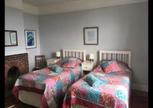 The Highlands - Iden nr Rye - Tennis Court