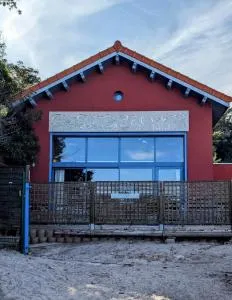 Magnifique loft sur la plage Life is a Beach GuestHouse - Le Trayas