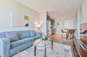 Luxury Apt with Water Views