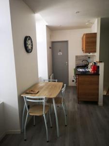 Appartements Cosy & calme, centre-ville : photos des chambres