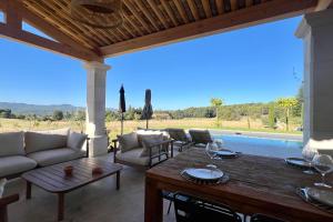 Maisons de vacances LE Mas Jas magnificent Mas Provencal - Lauris : photos des chambres