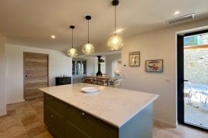 Maisons de vacances LE Mas Jas magnificent Mas Provencal - Lauris : photos des chambres