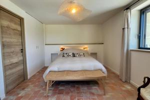 Maisons de vacances LE Mas Jas magnificent Mas Provencal - Lauris : photos des chambres