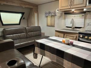 Mineral River Eco Caravan