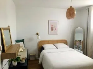 Espace deux chambres et sanitaires - 皮勒博罗