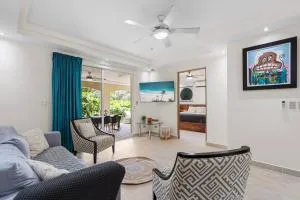 Gav3 2 bdrm new modern condo 15min walk to beach - Lorena
