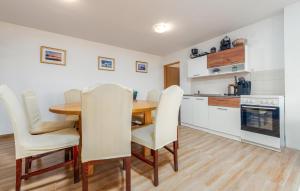 Gorgeous Home In Biograd Na Moru