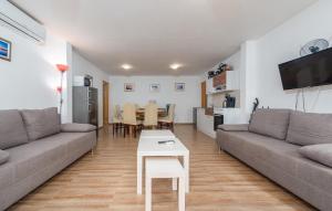 Gorgeous Home In Biograd Na Moru