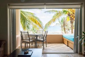 Costa Brava Apartments I Ocean Front