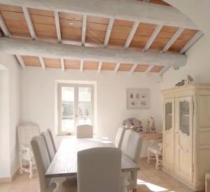Villas villa avec piscine a Gordes, en Provence : photos des chambres