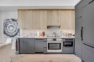 Electric Pass Lodge 605 by Snowmass Mountain Lodging