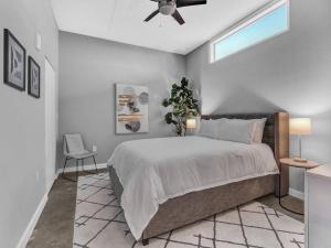 Lake Eola Thornton Park Modern 2Bed 2Bath Secure Parking