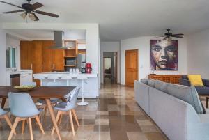 Costa Brava Apartments I Ocean Front