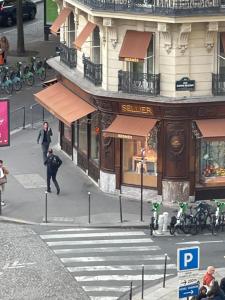 Triangle d or Champs Elysées