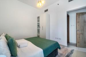 ShoresInn - Stunning 1BR with Marina View