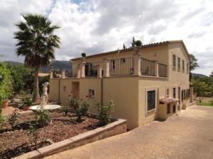 Villa in Nature with Yoga Room, Peace and Tranquility