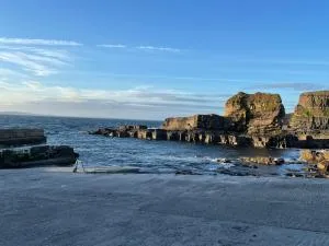 Coast Road Apartment - Clashmelcon